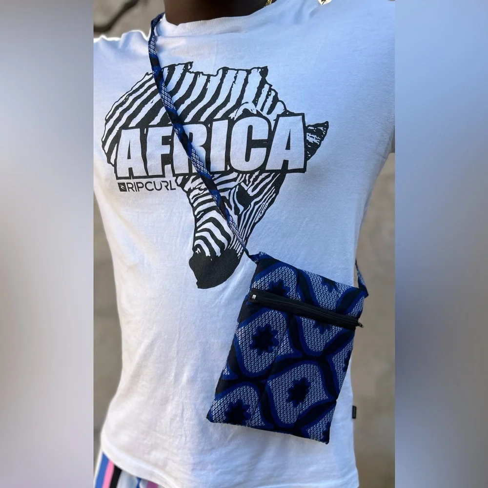NW 💯 cotton padded Vlisco Fabric Crossbody Sz 7”x 6”